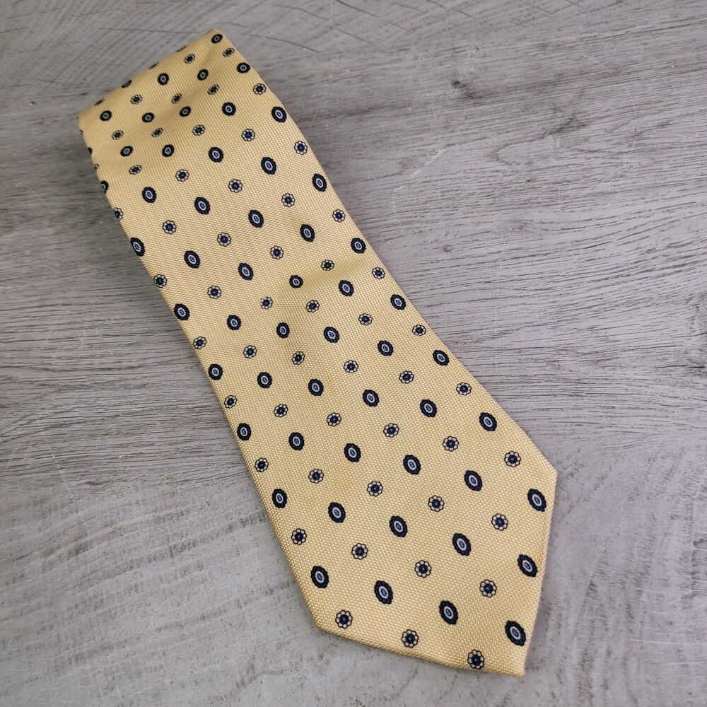 Tommy Hilfiger Mens Necktie Tie Yellow Geometric Floral Pattern Silk USA